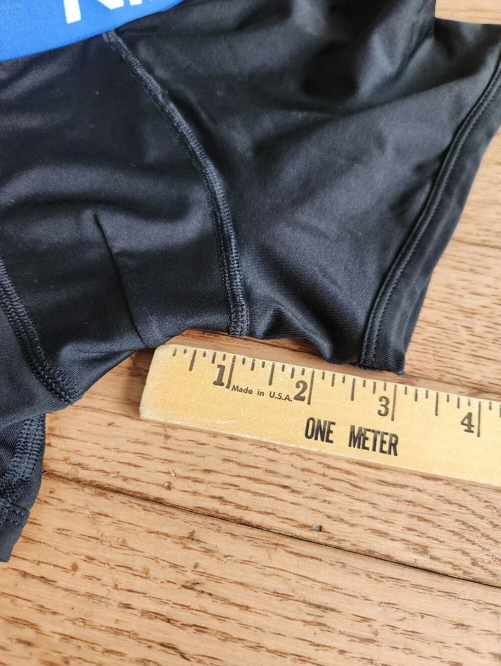 Boys Nike Spandex Shorts Size Medium (10-12)